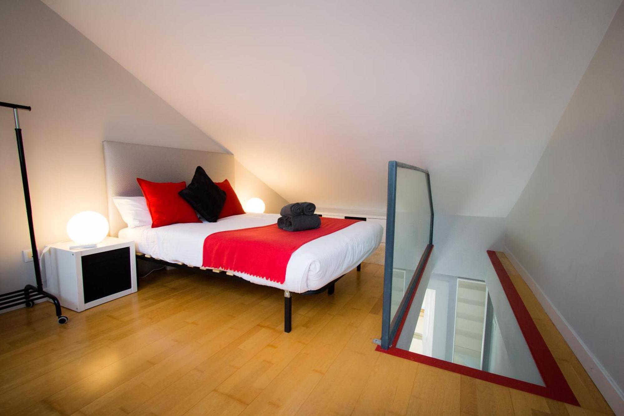 Apartments Holidays2Malaga City Center ภายนอก รูปภาพ