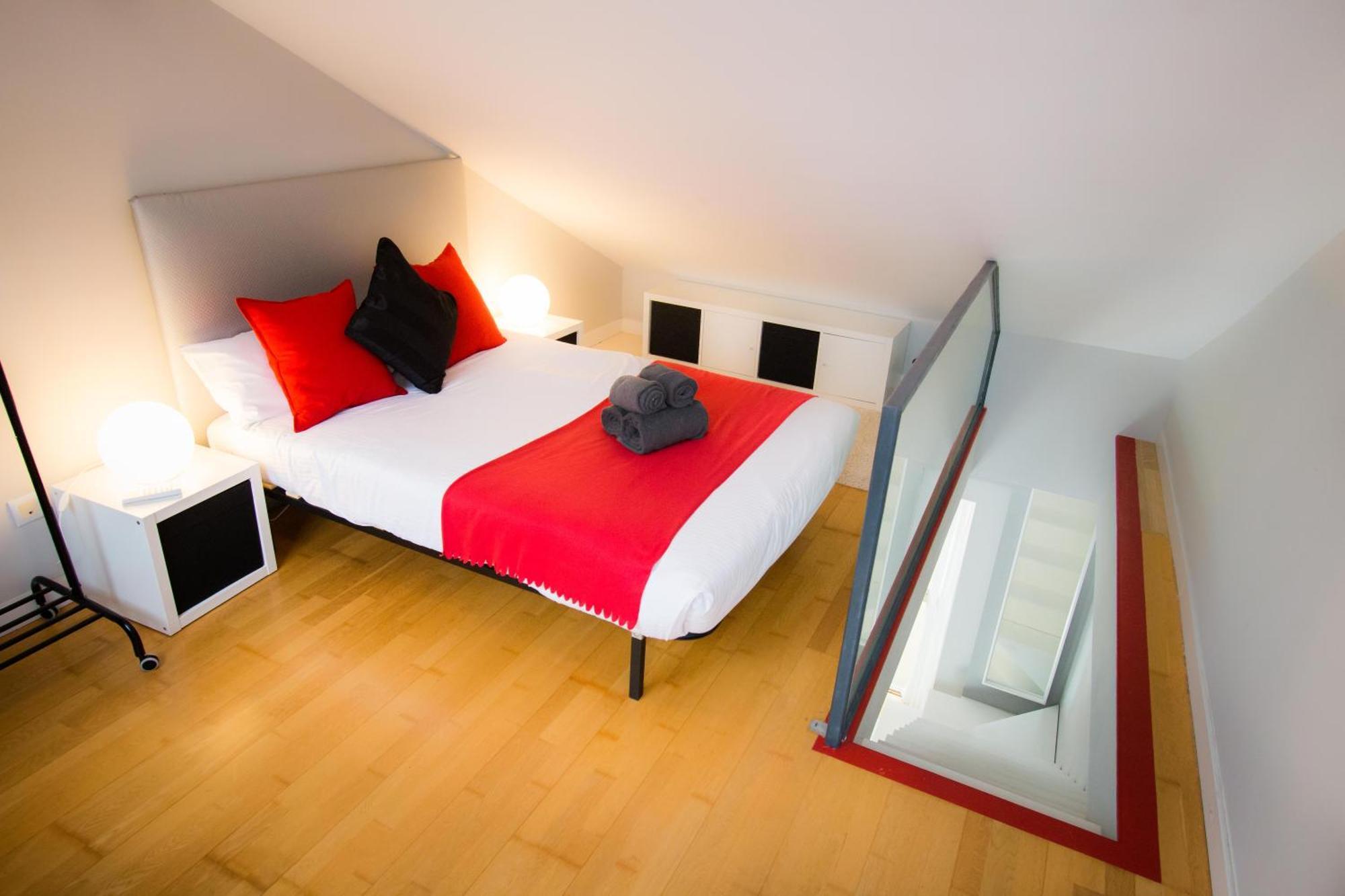 Apartments Holidays2Malaga City Center ภายนอก รูปภาพ